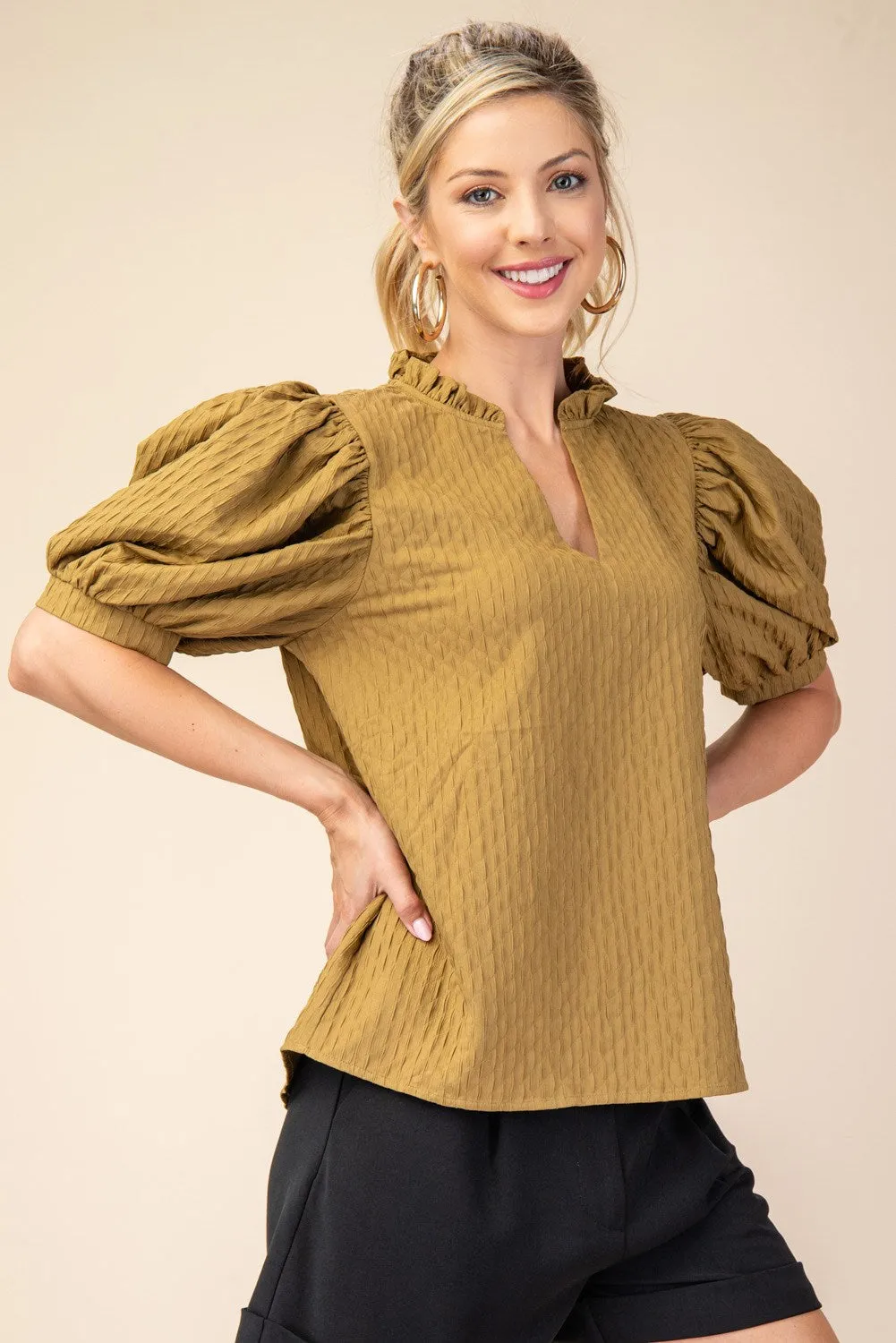 TEXTURED PUFF SLEEVE TOP